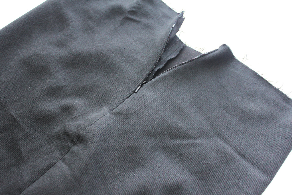 Wardrobe Staples: Classic Flared Pencil Skirt | Contour Affair