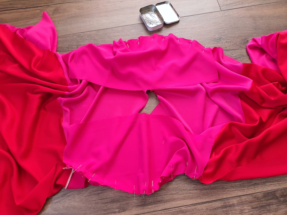 How To: Pink & Red Colourblock Dress/Kaftan | Contour Affair
